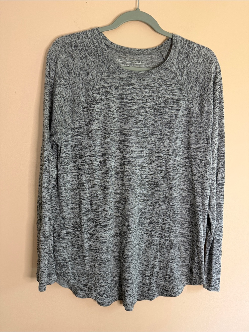 Hollister Heathered Gray Long-Sleeve Crew Pullover